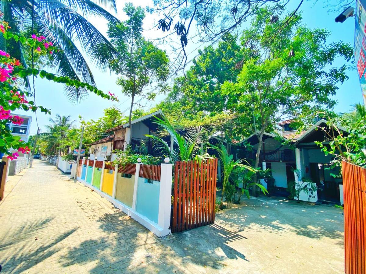 Beach Wave Hotel Arugam Bay Esterno foto