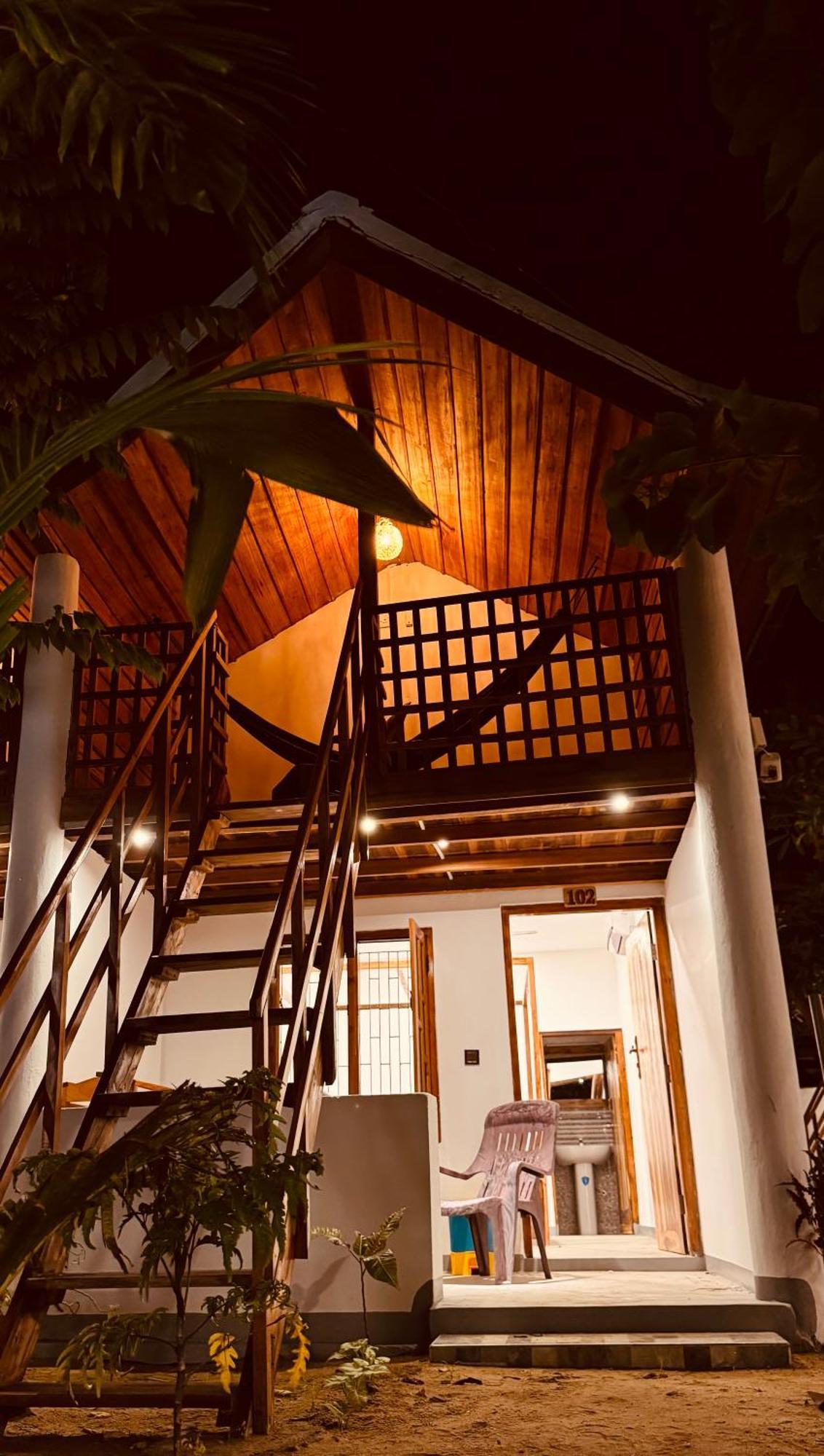 Beach Wave Hotel Arugam Bay Esterno foto