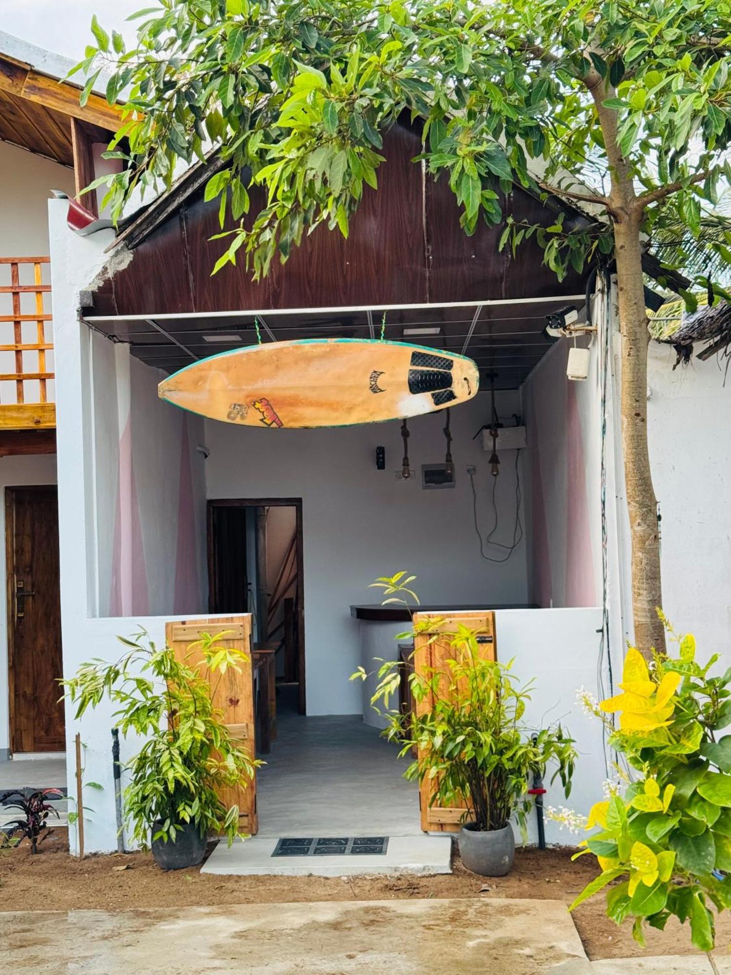 Beach Wave Hotel Arugam Bay Esterno foto