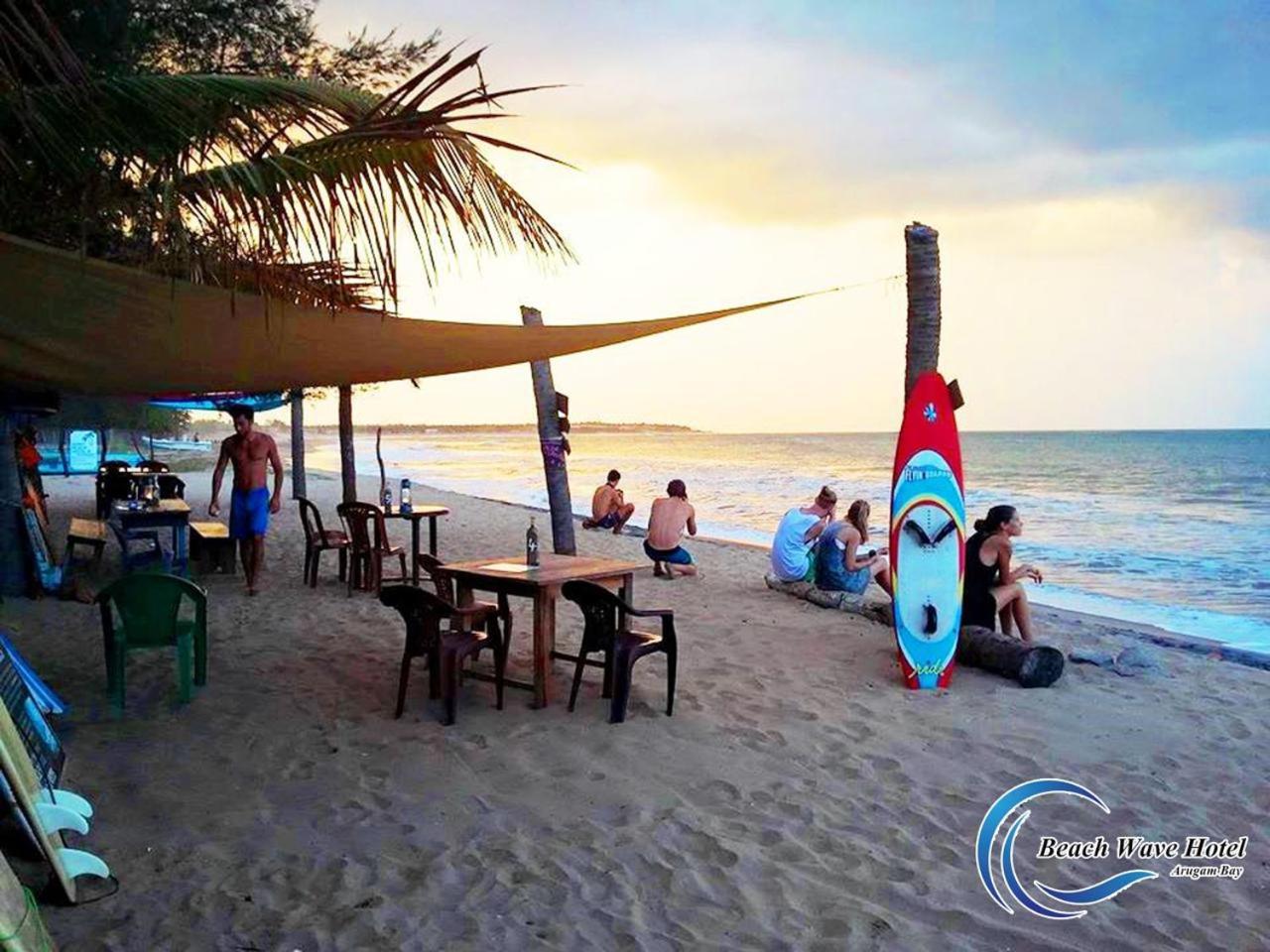 Beach Wave Hotel Arugam Bay Esterno foto