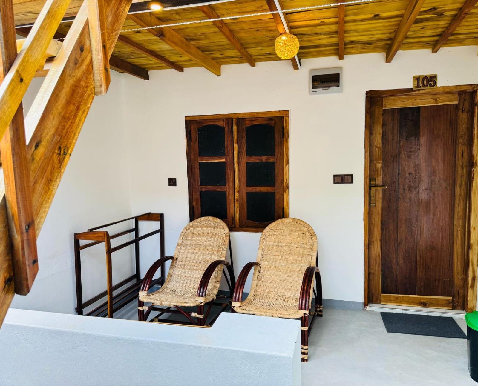 Beach Wave Hotel Arugam Bay Esterno foto