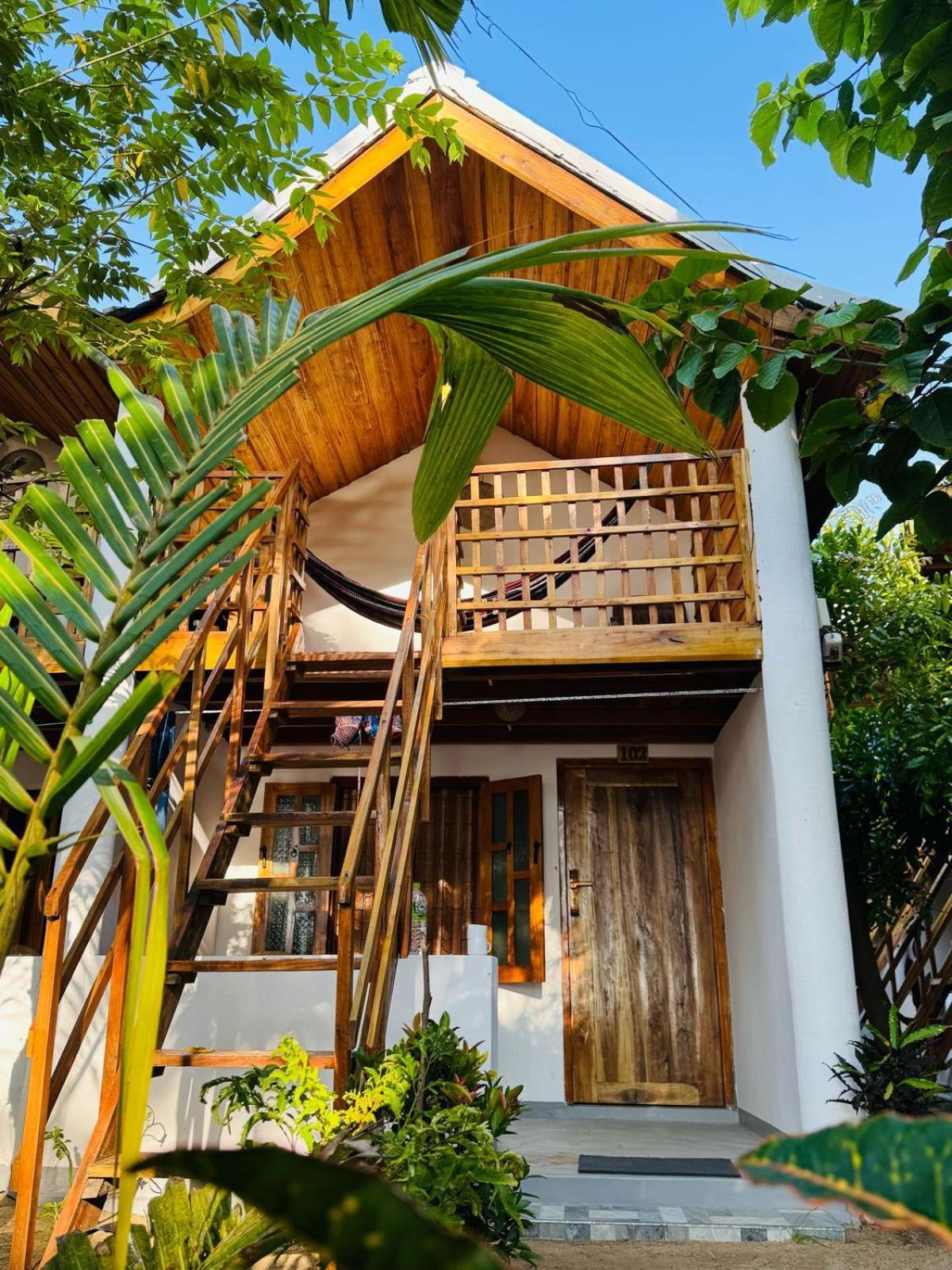 Beach Wave Hotel Arugam Bay Esterno foto