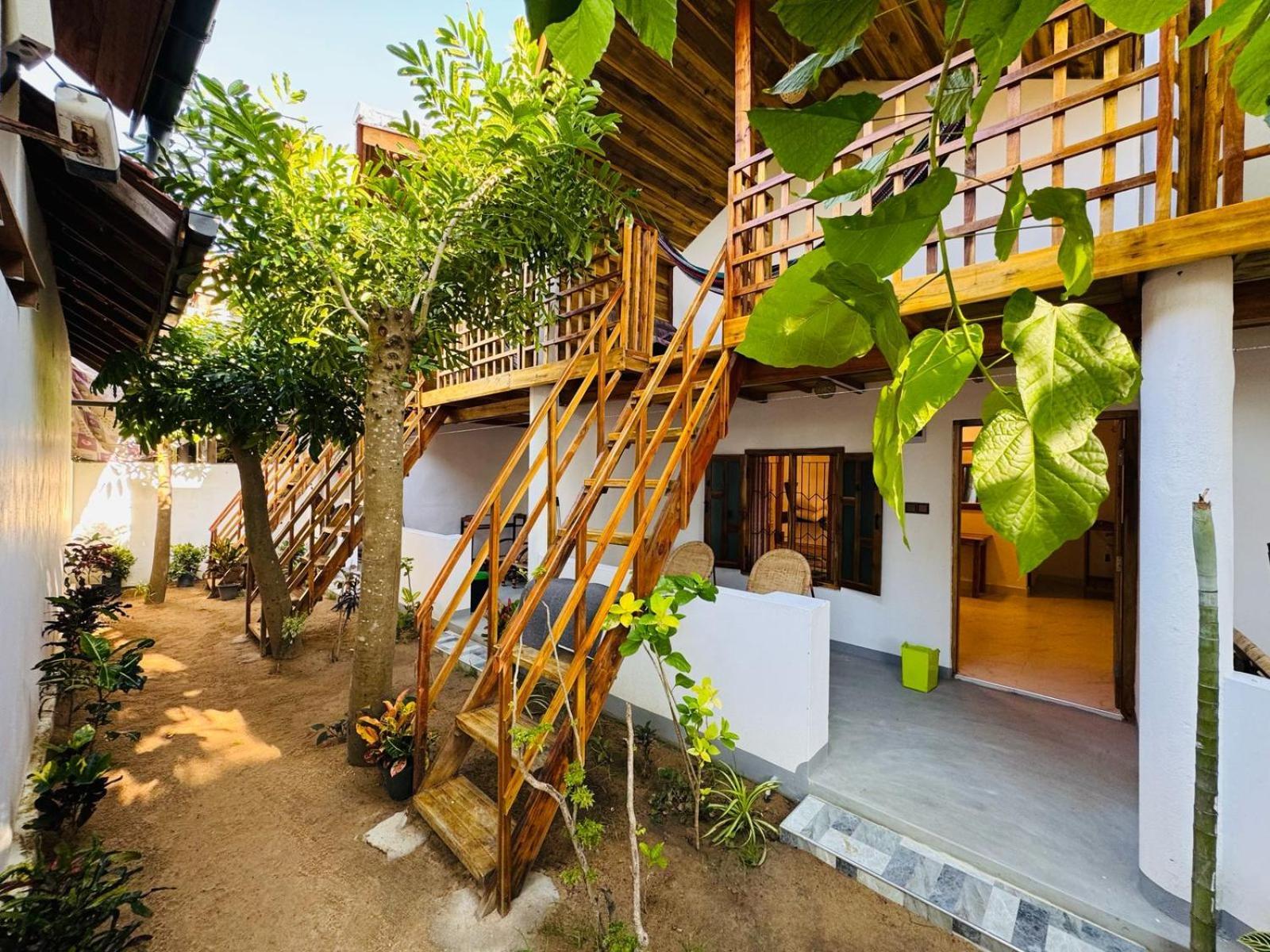 Beach Wave Hotel Arugam Bay Esterno foto